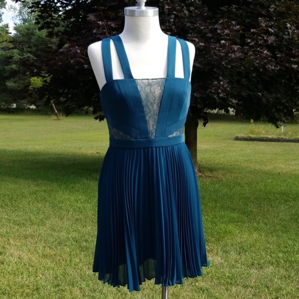 BCBG Maxazria Dress Size 8